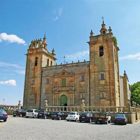 A Casa Alegre Миранда-ду-Дору